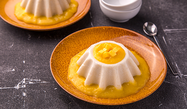Thai Pudding with Coconut and Mango