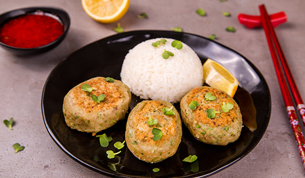 كرات السمك على الطريقة الآسيوية