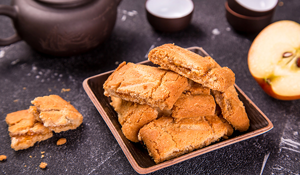 Chinese apple gateau