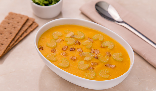 Пряный суп из тыквы и гороха