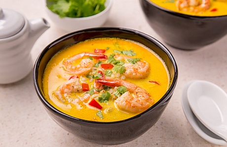 Thai Soup with Shrimp and Coconut Milk